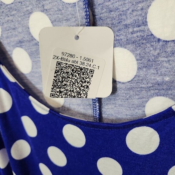 Shiela Rose Polka Dot‎ Scoop Neck Tank in Blue and WHite - Size 2X - Picture 6 of 8